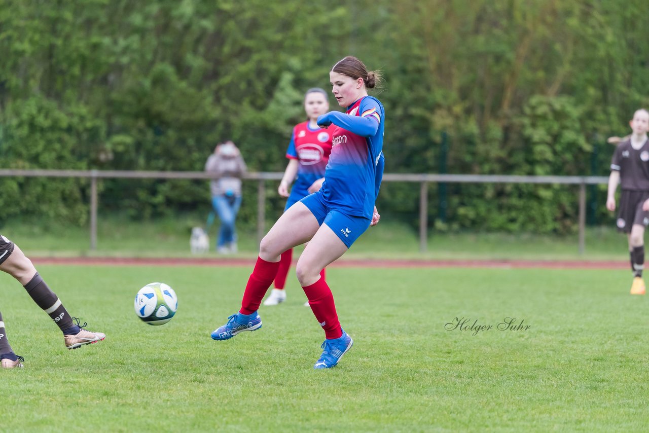 Bild 293 - wCJ VfL Pinneberg3 - St.Pauli : Ergebnis: 2:1